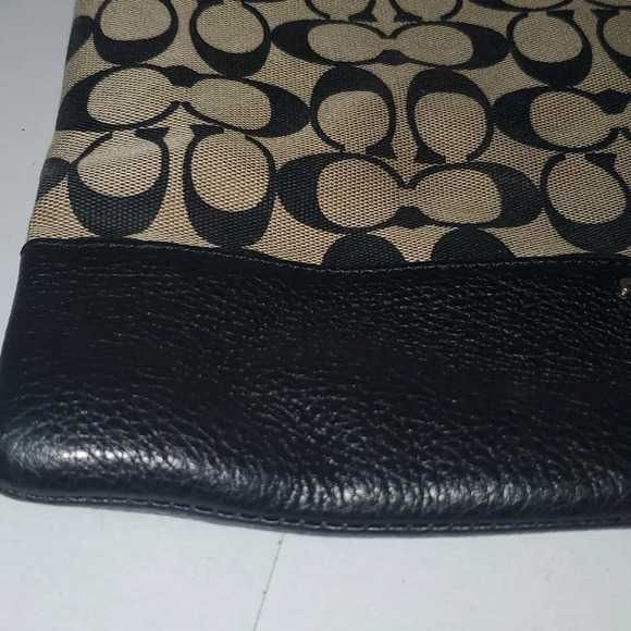 COACH Madison Signature Print Slim File Bag Crossbody Shoulder Bag Black\Tan - Picture 3 of 16